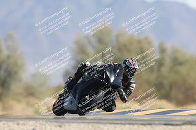 media/Oct-13-2025-Moto Forza (Mon) [[a66d839500]]/2-A Group/Session 4 Turn 7/